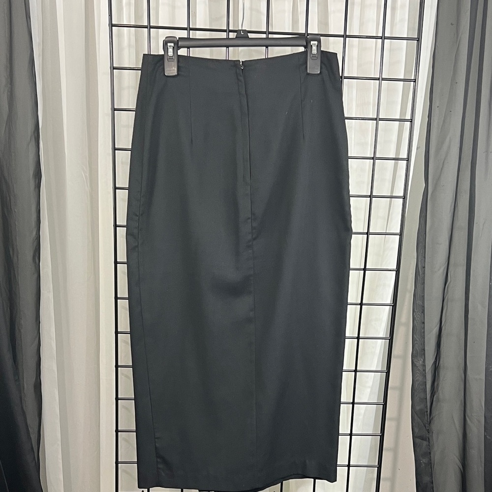 Chic Black Buttoned Maxi Skirt - Picture 7 of 8